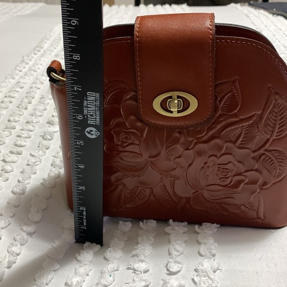 Patricia Nash Vintage Vegetable Tan Rose Tooled Collection Shoulder Bag NWT